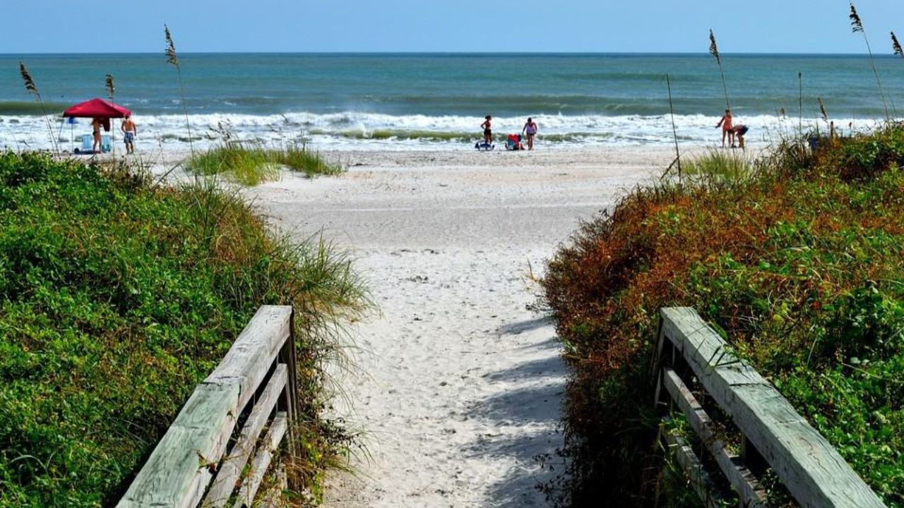 These Are the 3 Safest Places to Live in Florida That Have Been Revealed.